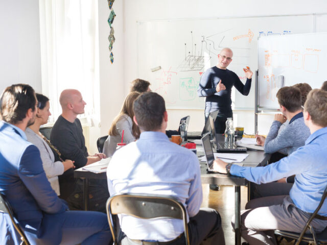 Comment choisir la meilleure plateforme du brainstorming virtuel pour votre entreprise?